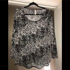 Size Small Snow Leopard Top